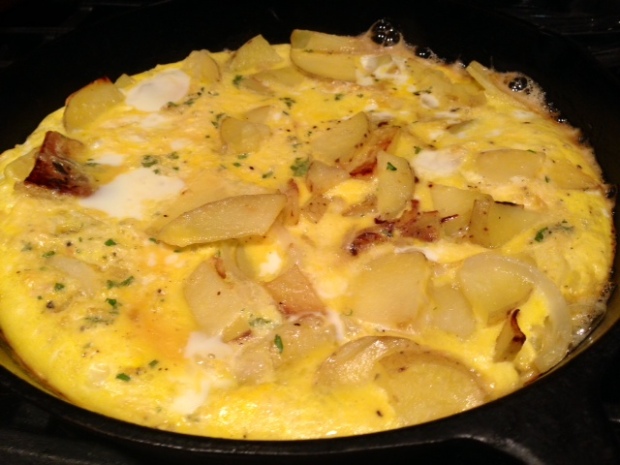 traditional spanish tortilla eggs cooking2