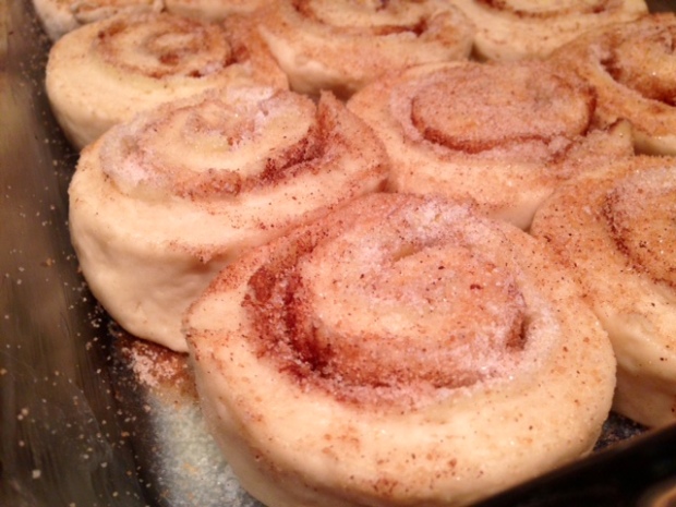 cinnamon rolls with maple frosting cut2