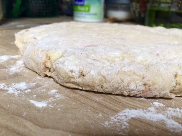 apple pie scones dough circle